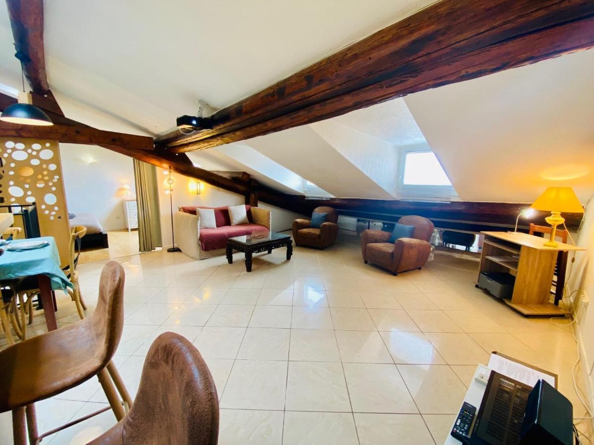 Appartamento "Gigi" Superbe loft en plein coeur de Sète - terrasse Esterno foto